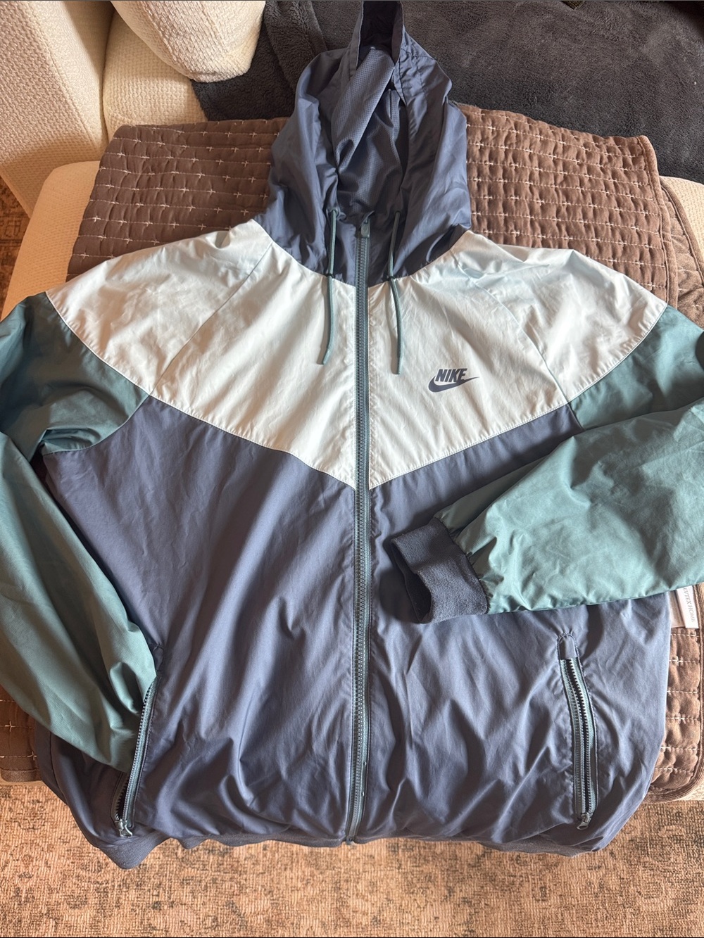 Nike Colorblock Hooded Windbreaker - Light Blue, Slate & Mint